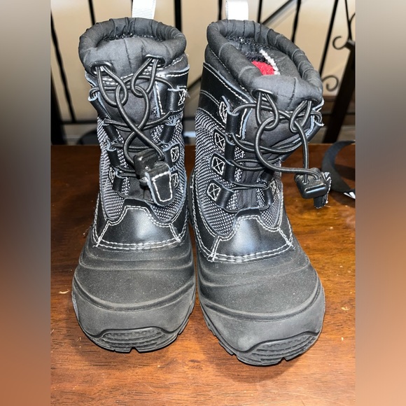 Boys the north face snow boots size 11 toddler black - Picture 4 of 6